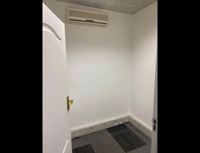 117M² OFFICE TO LET IN RUSTENBURG CENTRAL